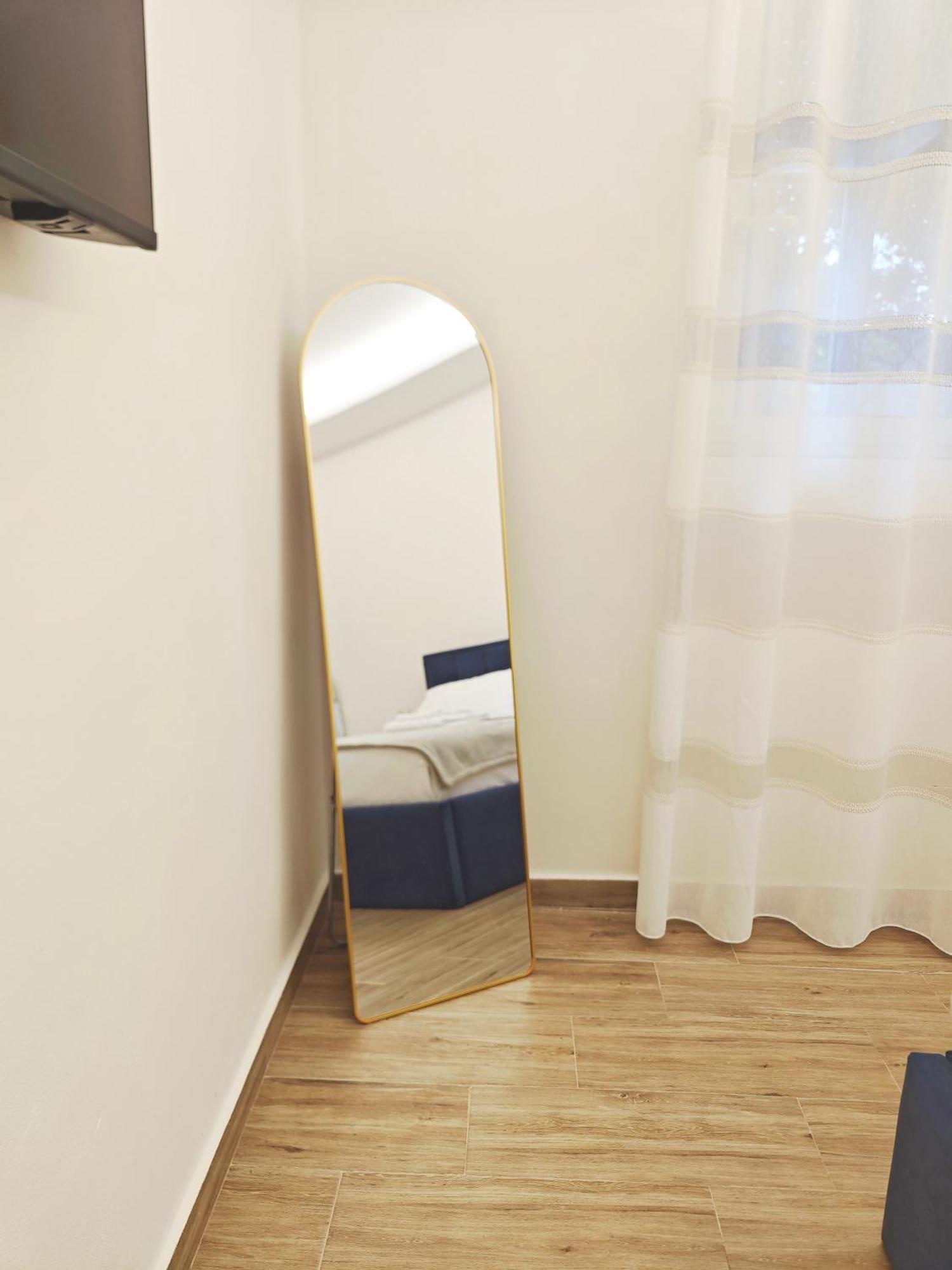 New Apartment Close To Sea And Downtown Vlorë Buitenkant foto
